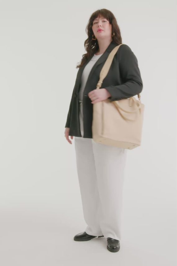 The Commuter Tote in Beige - Image 3