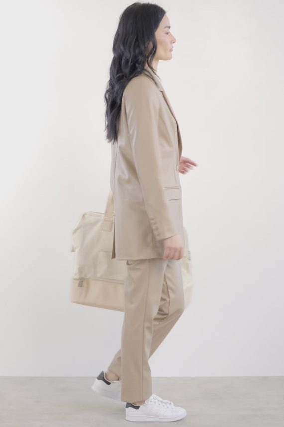 The Weekender in Beige - Image 6