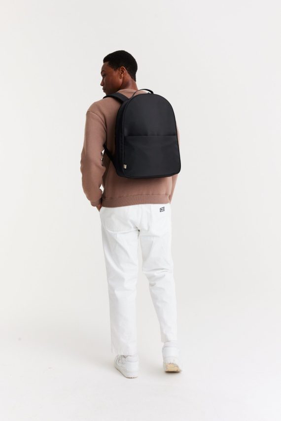 The Commuter Backpack in Black - Image 5