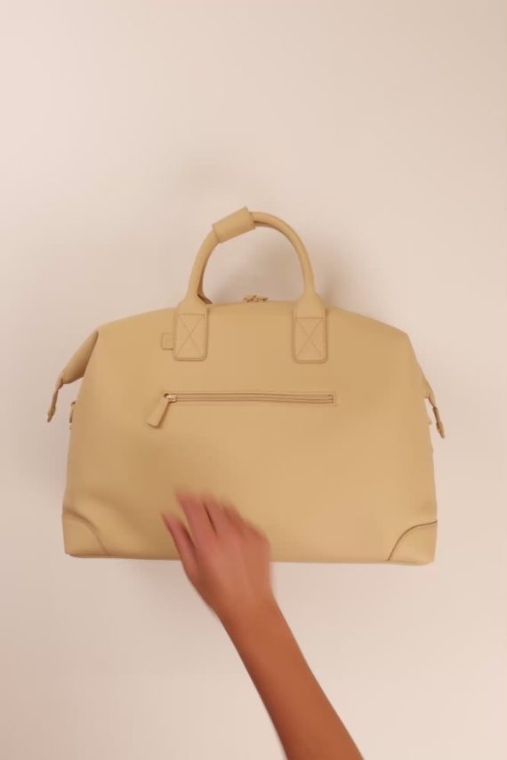 The Premium Duffle in Beige - Image 6
